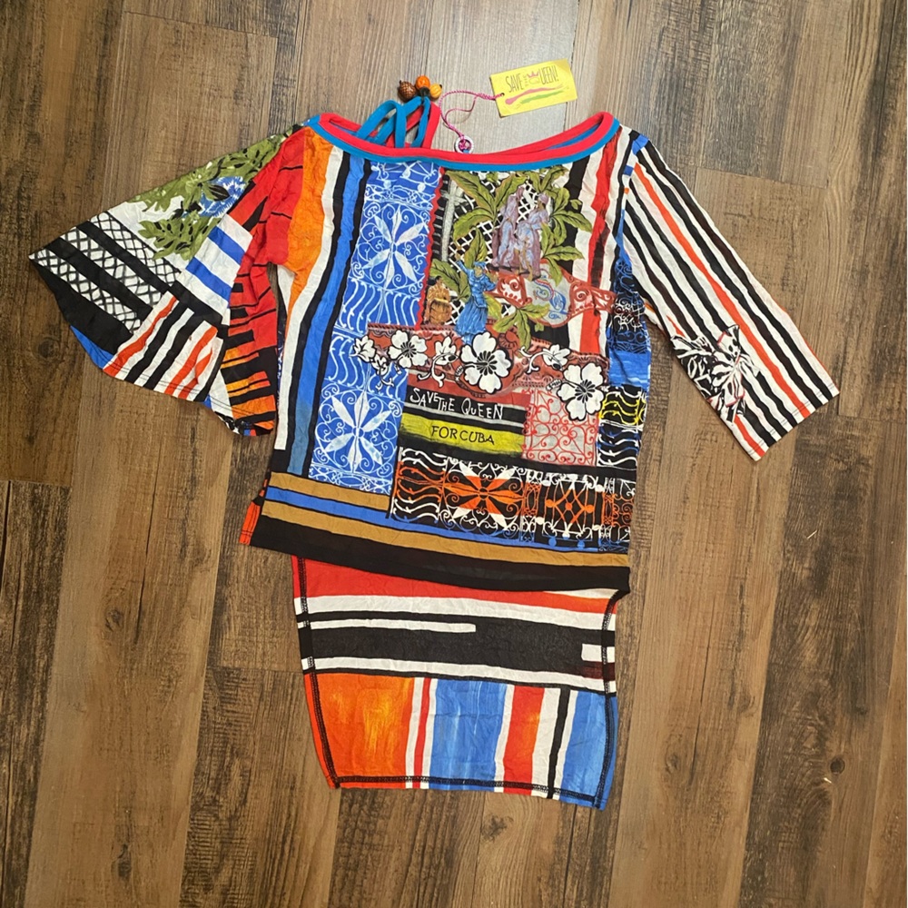Vintage Women’s Designer Top “Save the Queen”